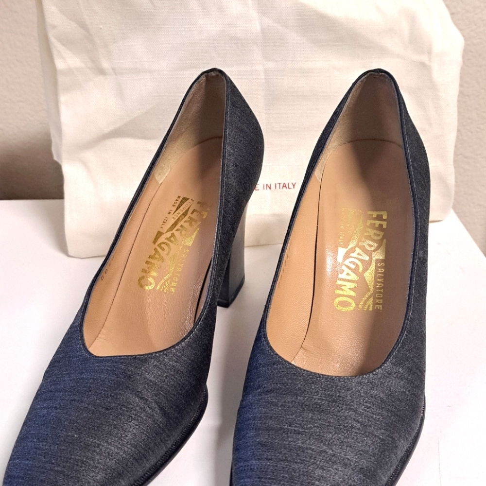 SALVATORE FERRAGAMO Grey Pumps Heels Size 7.5 - Picture 6 of 8